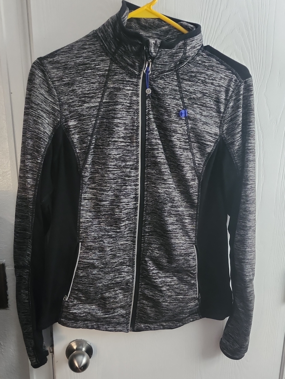 Xhilaration Gray & Black Heathered Active Zip Jacket with Purple Trim